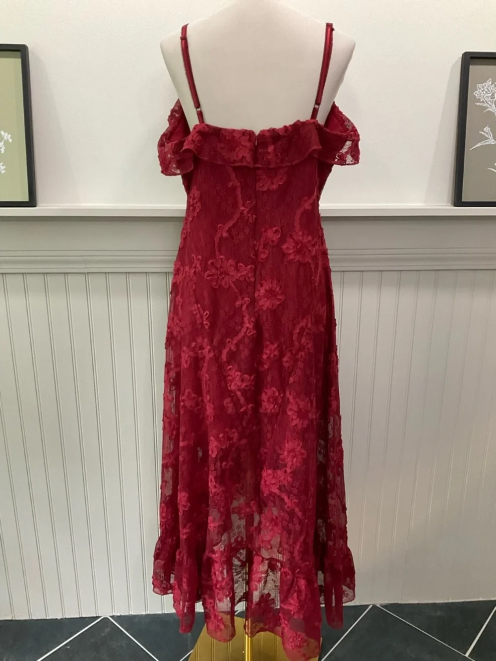 Steve Madden Wine Red Floral Lace Midi Dress Large Ruffle NWOT Adjustable Straps